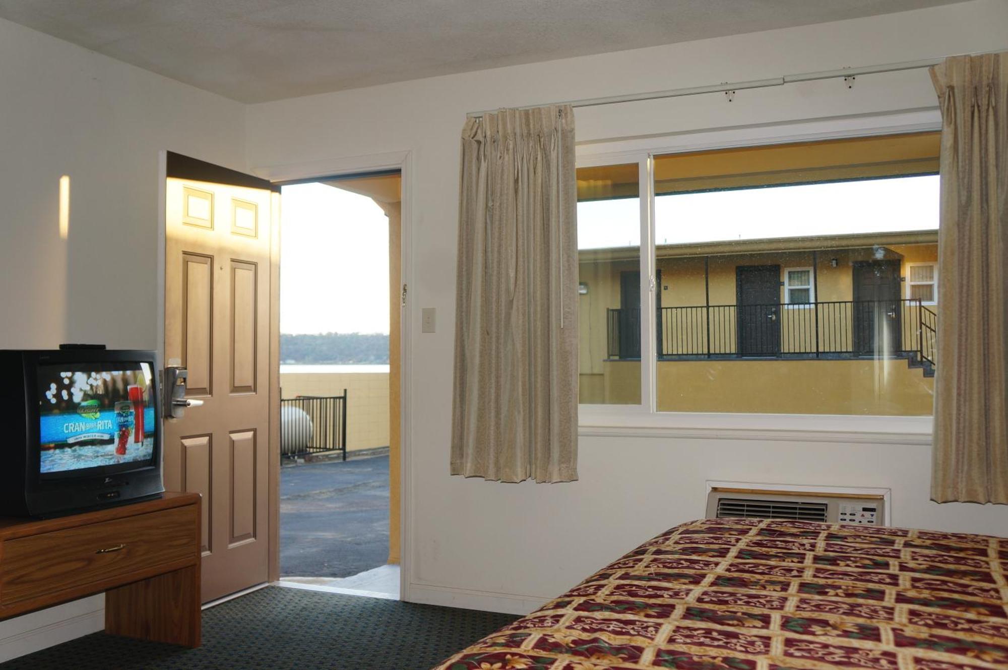 Lake Marina Inn Clearlake Oaks Quarto foto